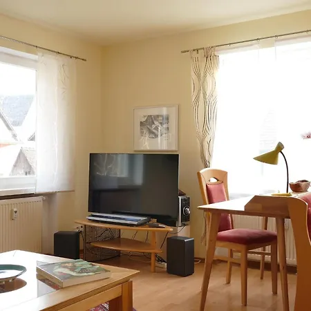 Apartamento Ihre Mit Kunst Und Design Mitten In Heiligenstadt